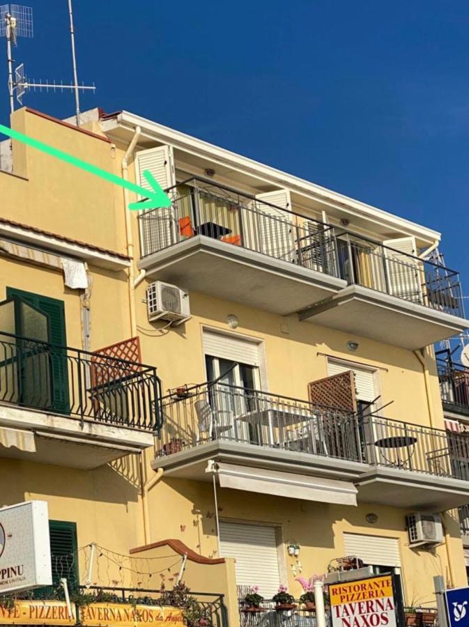La Mansarda Apartment Giardini Naxos Exterior photo